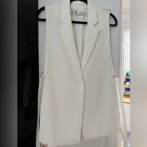 Zara vest  XS.